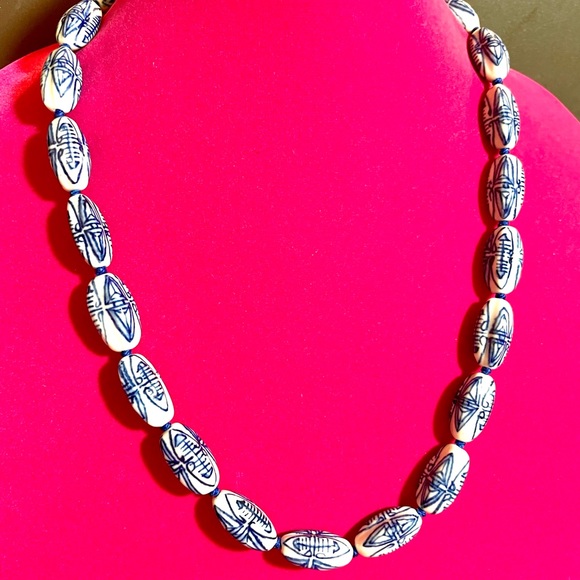 Vintage Asian Porcelain Necklace. 2018 - Picture 2 of 8
